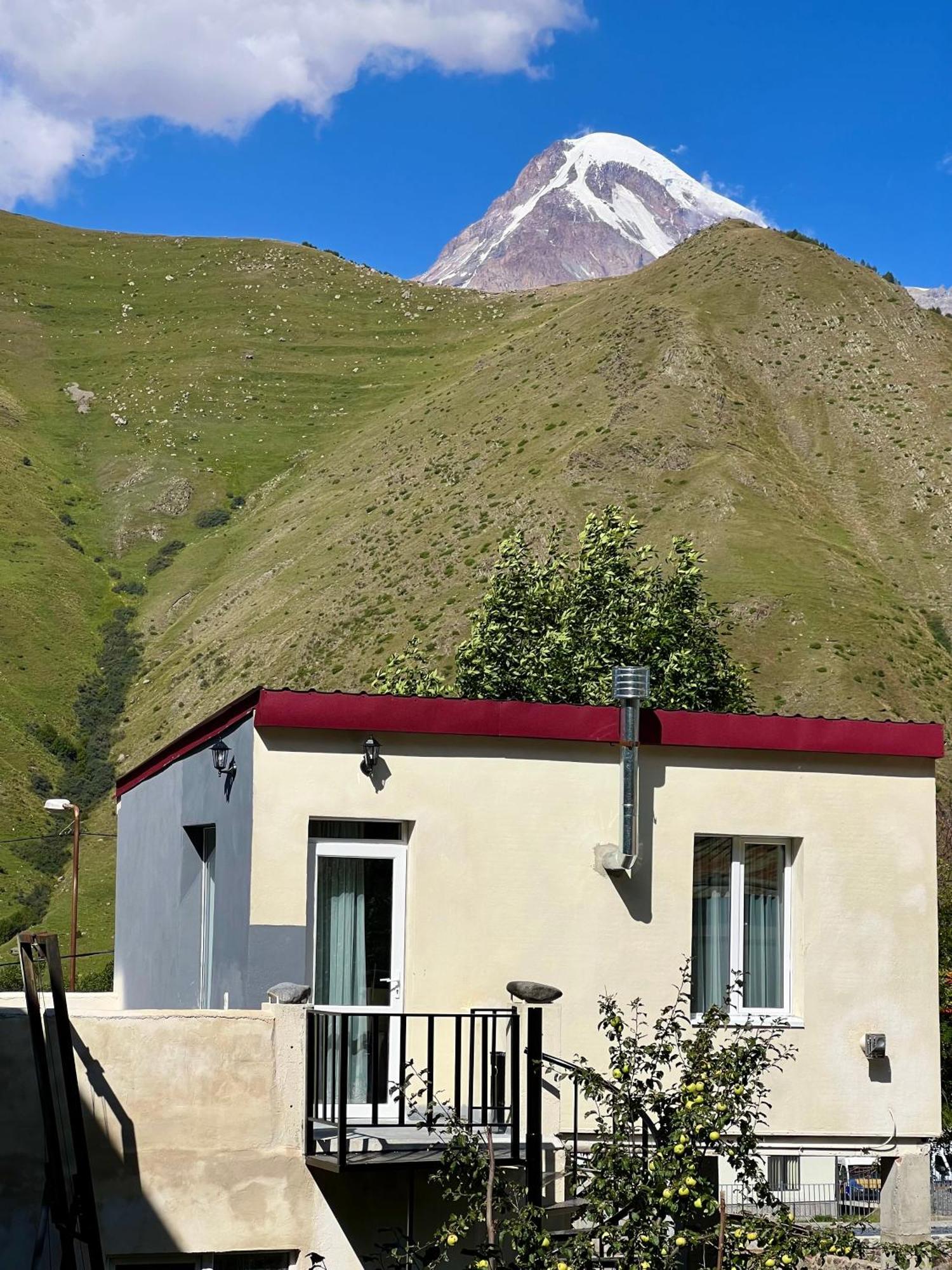 Hotel Kazbegi Green Yard Exteriér fotografie